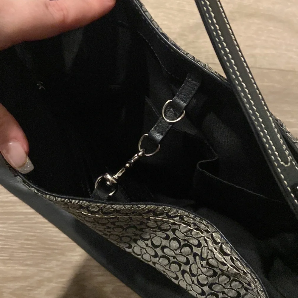 Authentic Coach Tote - Picture 3 of 4